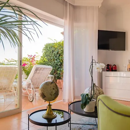 Hotel Molo Luxury Puerto Banus Marbella