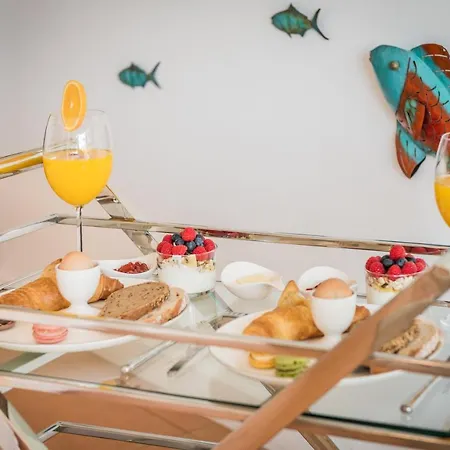 Molo Luxury Puerto Banus * Μαρμπέλλα