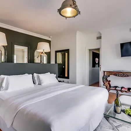 Molo Luxury Puerto Banus *