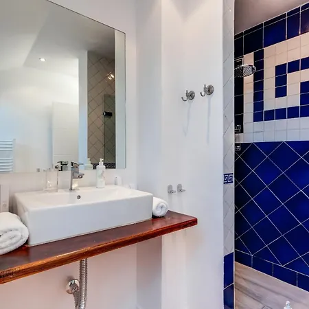 Molo Luxury Puerto Banus * ماربيا