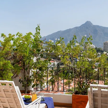 Molo Luxury Puerto Banus ماربيا
