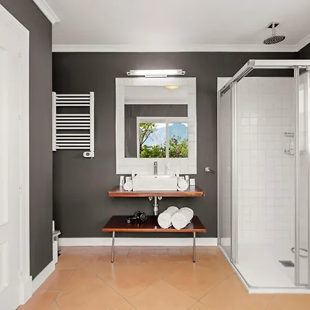 Molo Luxury Puerto Banus Ξενοδοχείο *