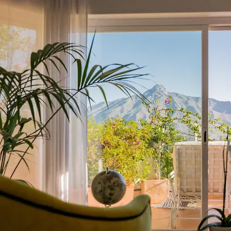 Отель Molo Luxury Puerto Banus