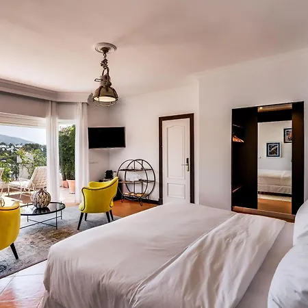 Отель Molo Luxury Puerto Banus
