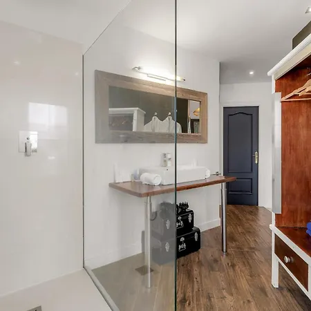 Molo Luxury Puerto Banus Hotel