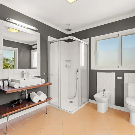 Molo Luxury Puerto Banus *