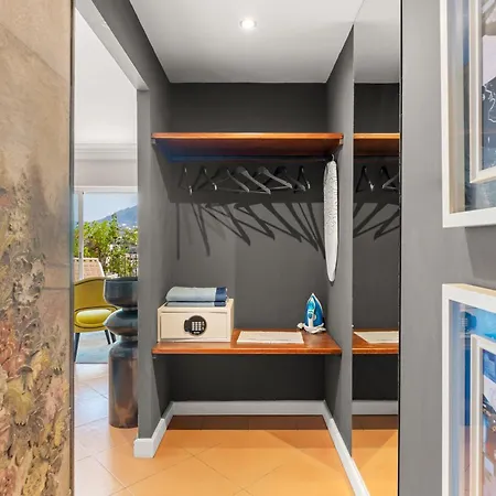 Molo Luxury Puerto Banus ホテル マルベーリャ