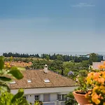 Molo Luxury Puerto Banus * Μαρμπέλλα