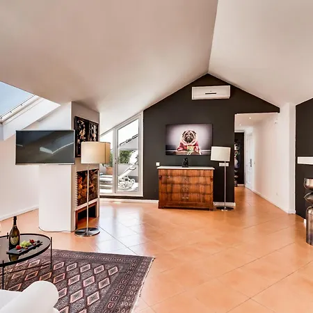 Molo Luxury Puerto Banus * מארבלה