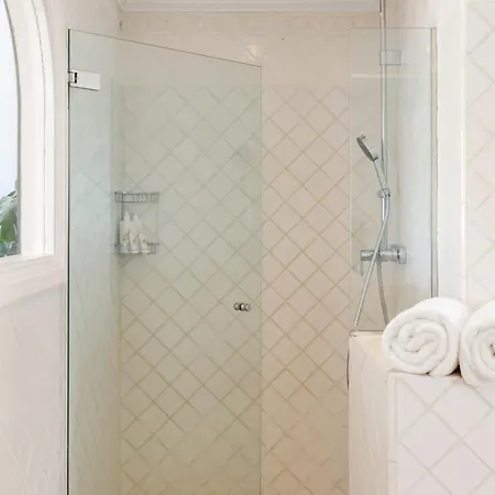 Hotel Molo Luxury Puerto Banus Marbella