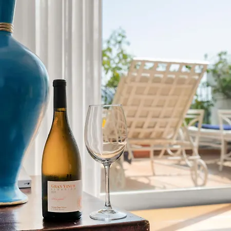 Molo Luxury Puerto Banus Hotel