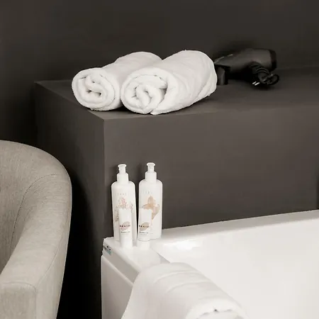 Hotel Molo Luxury Puerto Banus Marbella